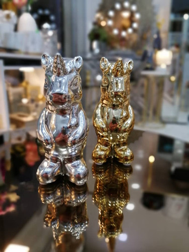 مجسمه تک شاخ