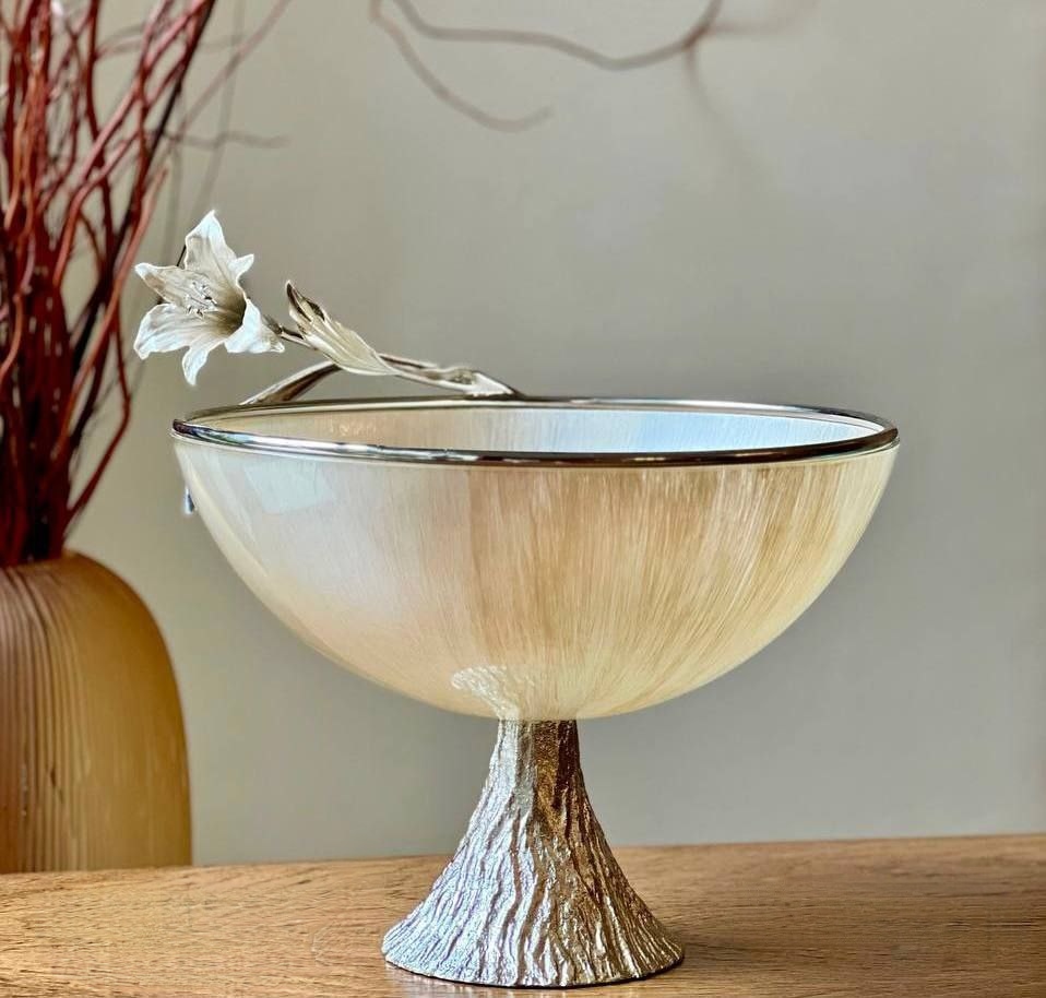 میوه خوری لیلیوم